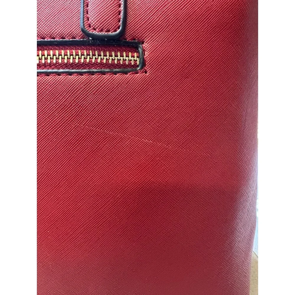 Red Solid Pattern Faux Leather Tote Bag Top Zip Inner Pockets with Strap 15”x12” - Picture 5 of 6